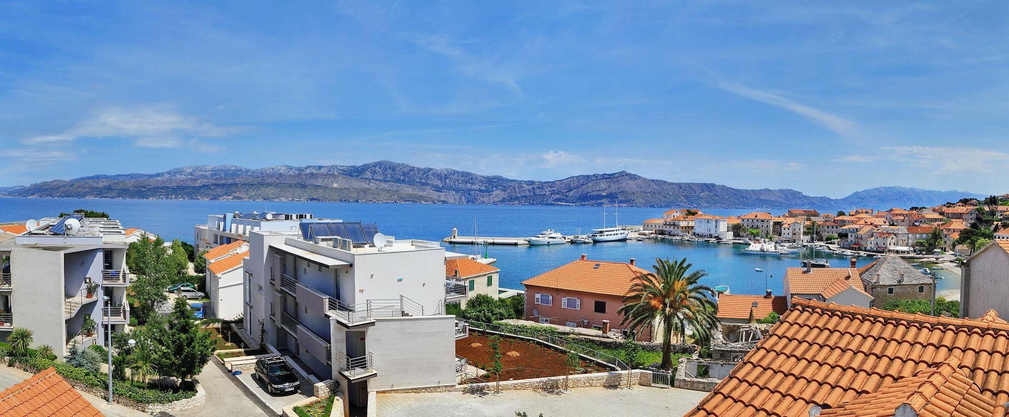 Apartmani Marija Postira Luaran gambar